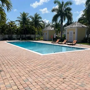 Homestay Garden Penthouse, Nassau